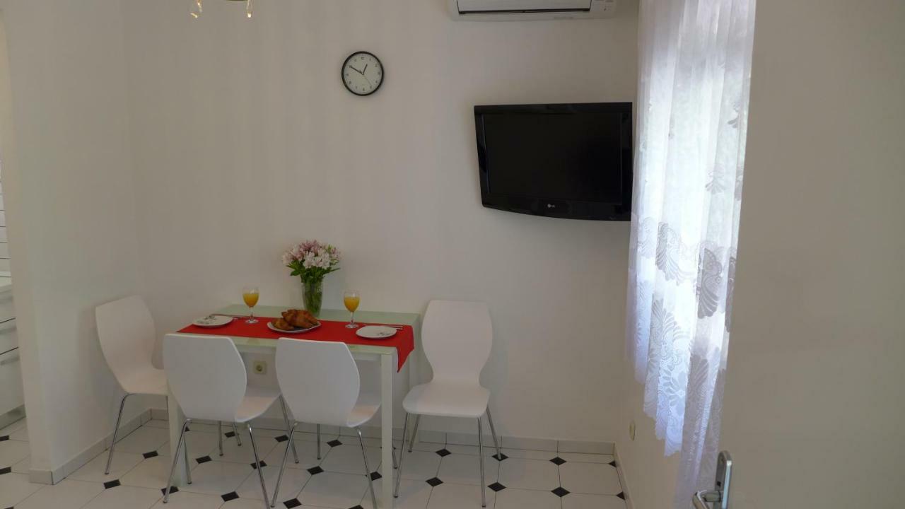 Apartment Epetij Split Exterior photo
